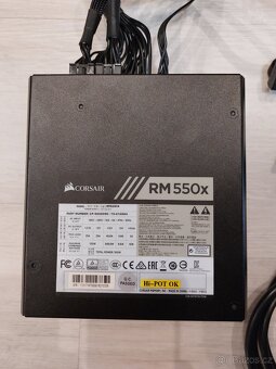 CORSAIR RM 550x -zánovní,plně modulární,GOLD - 3