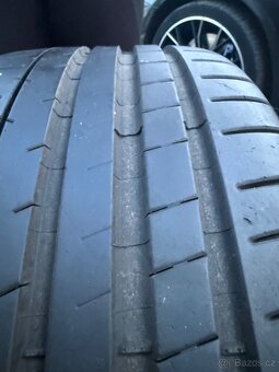 Sada 245/40/20 275/35/20 - 3