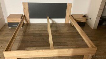 Nová postel rozměr 200x180 + dva noční stolky - 3
