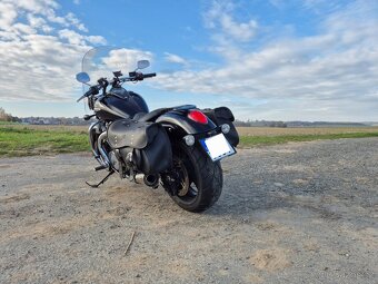 Triumph Thunderbird Storm - 3