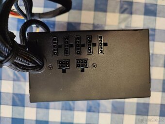 CORSAIR HX620 - 3