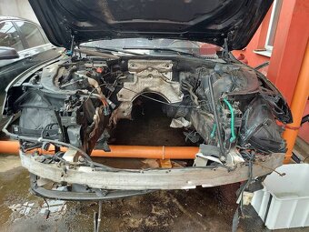 BMW 7 F01 750i polky, štvrťky, odpilky - 3