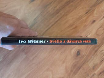 Tajemná kniha Ivo Wiesnera, Světlo z dávných věků - 3