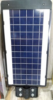 LED reflektor 200W se solárním panelem - 3
