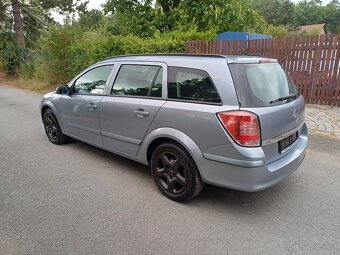Benzínová Opel Astra 1.8 ..16V Tempomat - 3