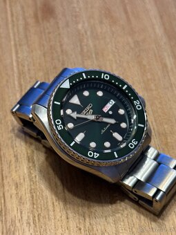 Pánské hodinky SEIKO 5 Sports Automatic, PC 8000,- - 3