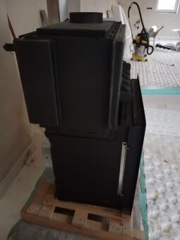 Teplovodní krbová vložka, akumulační nádrž - 3