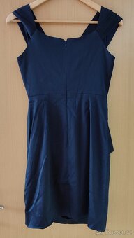 ZÁNOVNÍ elegantní saténové šaty, vel. M - 3