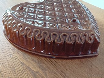 KERAMICKÁ FORMA VE TVARU SRDCE - 3