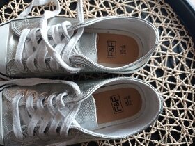 Stříbrné tenisky - 3