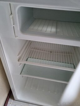 Lednice s mrazákem Zanussi - 3