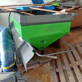 Rozmetadlo minerálních hnojiv MS 500 - 3