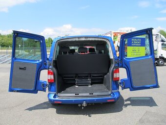 Volkswagen Caravelle 2.5 TDI 7 míst 4 MOTION - 3
