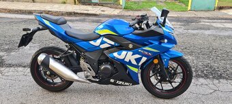 Suzuky GSX250R - 3
