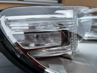 VW Touareg 7L pravé světlo original - 3