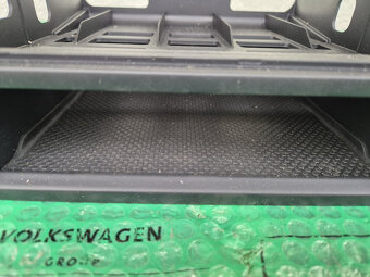 odkládací schránka palubní desky VW Touran 1T0857058A 3X1 - 3