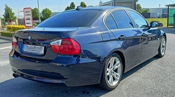 bmw e90 325I -160kw -153000km - Automat-kůže - 3