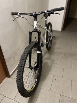 Prodám MTB kolo dort Spank - 3