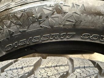 Prodám zimní pneu 215/55 r17 - 3