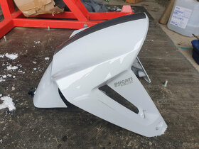 Prodám přední blatník na ducati XDiavel S, DIAVEL , r.v. 201 - 3