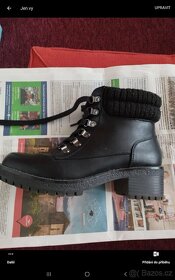 Dámské černé kotníkové zimní boty vel.39 - 3