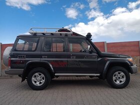 Land Cruiser HZJ 76 4,5TD V8, 205 PS, NAVIGACE, MAX.Výbava - 3