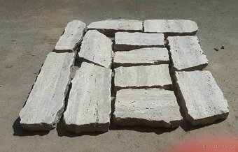 Travertinové masivní šlapáky - 3