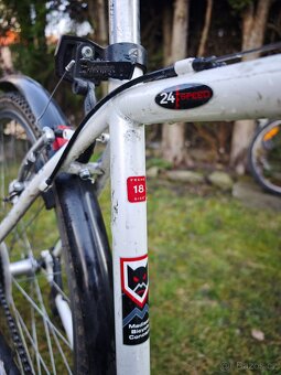 Trekové kolo Madison - 3