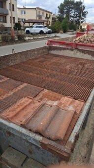 Prodám střešní tašky BRAMAC  EN 490 - 3