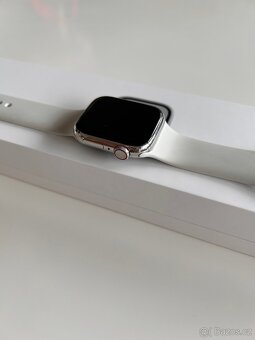 Chytré hodinky Apple Watch Series 8 GPS + Cellular 41 mm - 3