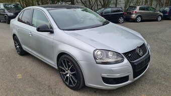 VOLKSWAGEN JETTA Sport - 2,0TFSi 147kW Manuál. - 3
