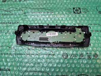 čelní panel autorádia Renault Megane III 281263094R - 3