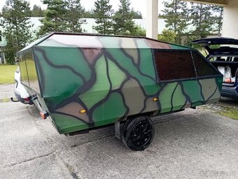 Karavan Wenzel - ponorka - 3