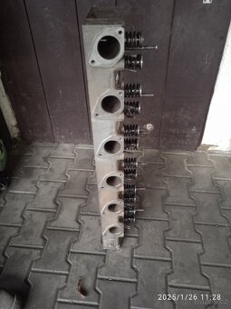 Prodám hlavu na krystala 6v - 3