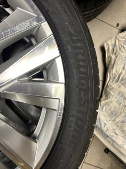 Škoda Octavia IV original ALU Lerna 18” 225/45 R18 - 3