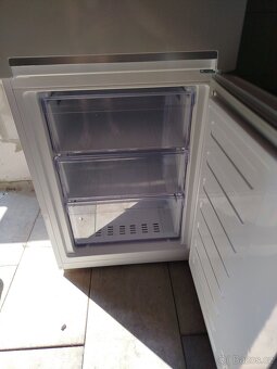 Lednice s mrazákem Beko - 3