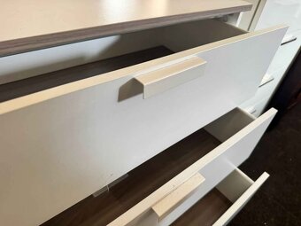 Pěkná 3 šupliková komoda Ikea - 3