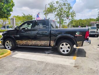 Dodge Ram 1500 3.0L (2016) - 3