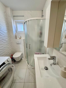 Chorvátsko-zariadený 3-izbový apartmán s výhľadom na more - 3