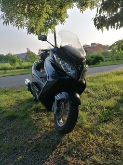 Suzuki Burgman 400 - 3