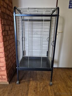 Klec pro papouška s kolečky - 3