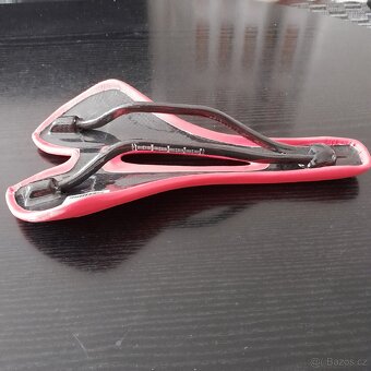 Karbonové sedlo - 3