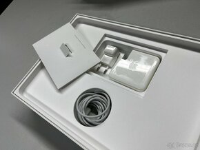 Macbook Pro 13" 2017, 2,3 GHz Dvoujádrový Intel Core i5 - 3