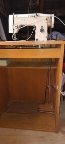 Šicí stroj LUCZNIK včetně skládacího stolku - 3