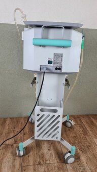 Prodám profesionální odsávačku Victoria Versa - 3