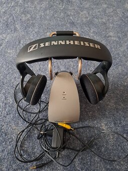 Prodám sluchátka Sennheiser - 3