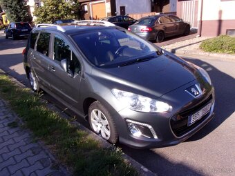 Peugeot 308SW 1,6HDi 68kW diesel,koup. v čr 12. 2013 - 3