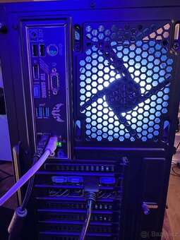 Herní PC sestava + monitor + periferie – výborný stav - 3