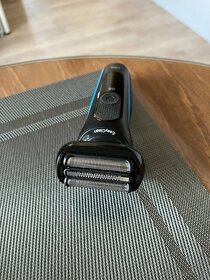 Holicí strojek Braun S5 EasyClean - 3
