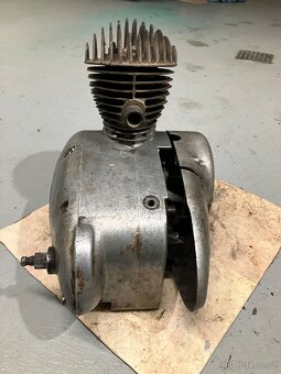 Motor Manet M90 - 3